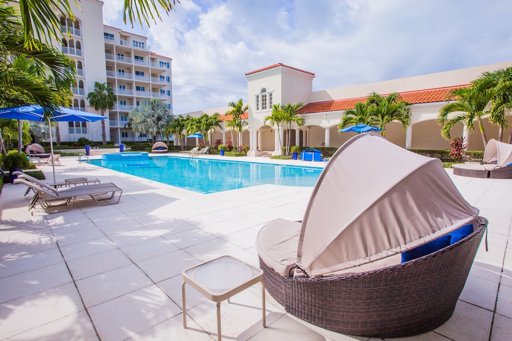 The Venetian on Grace Bay 26/27