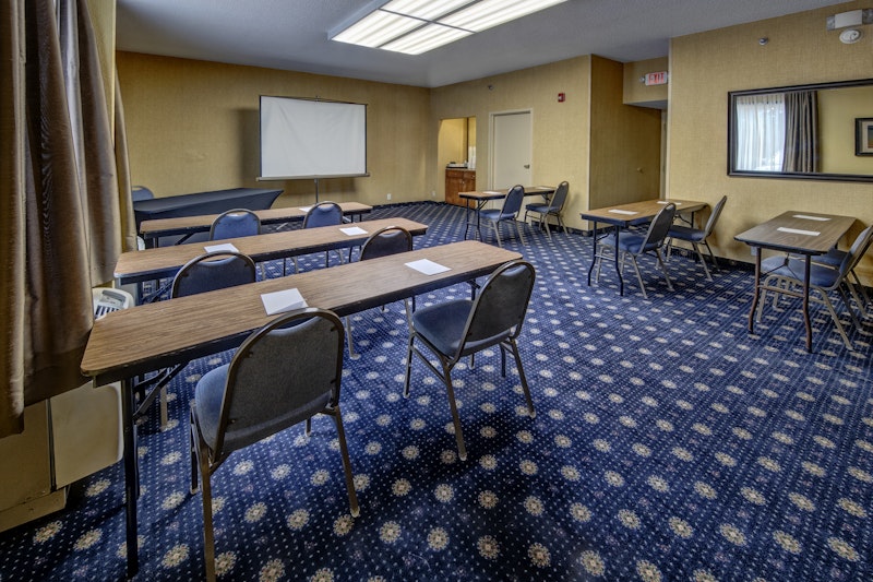 Hampton Inn Raleigh/Cary 44/45