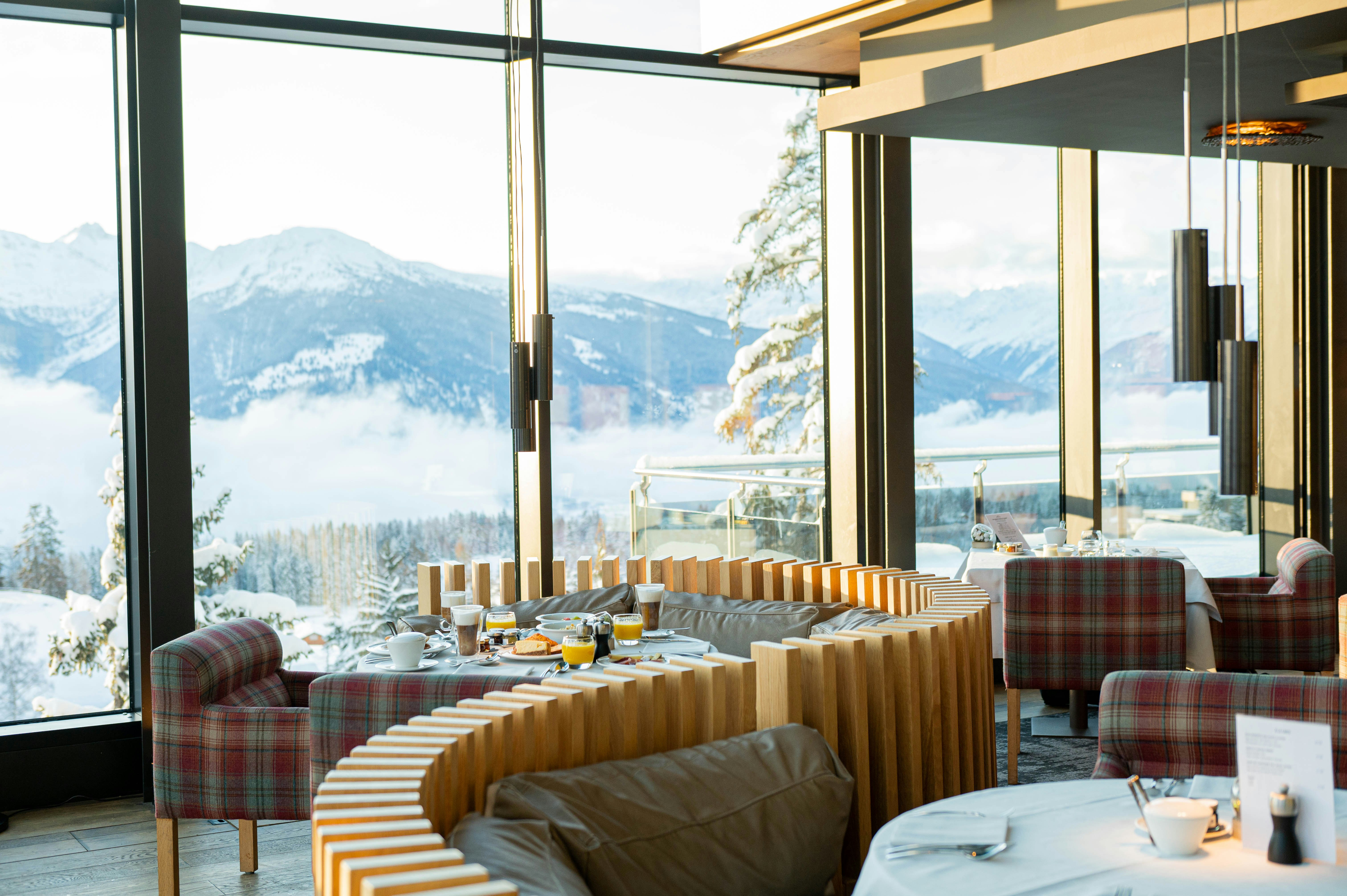 Crans Ambassador Luxury Sport Resort 67/86