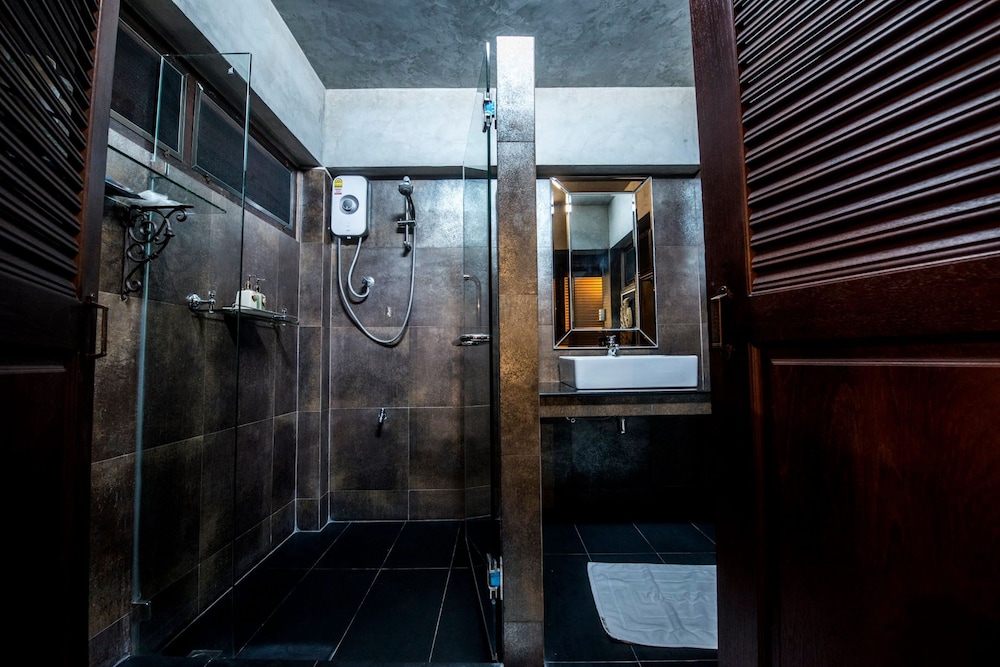 Amara Villa Khao Ka Lok 48/49