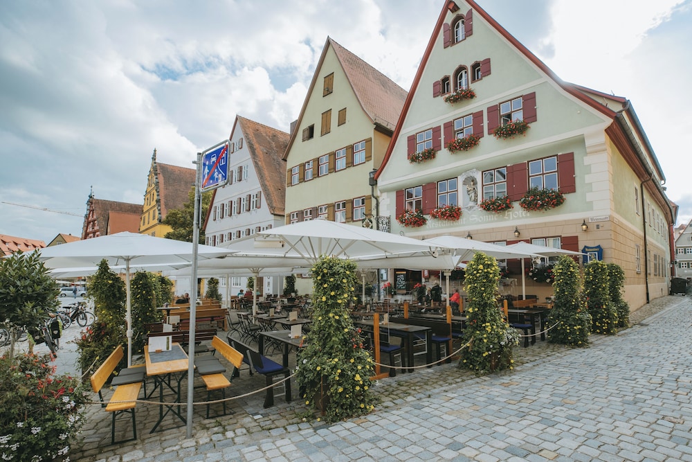 Altstadtmittehotel Sonne in DINKELSBUEHL