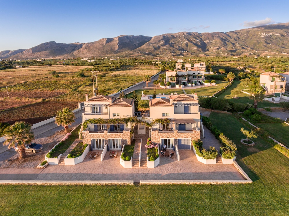 Neapoli Villas 31/37