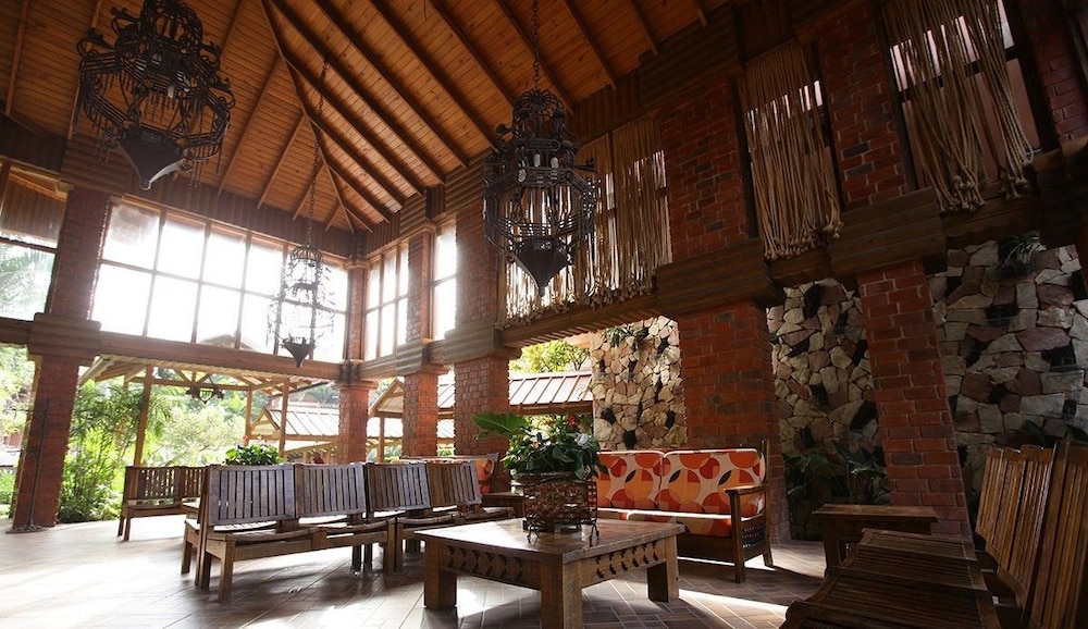 Gran Jimenoa Hotel 60/74