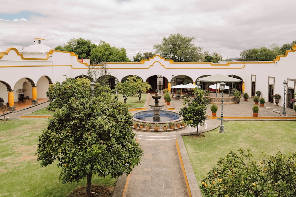 HOTEL HACIENDA LA VENTA 46/50