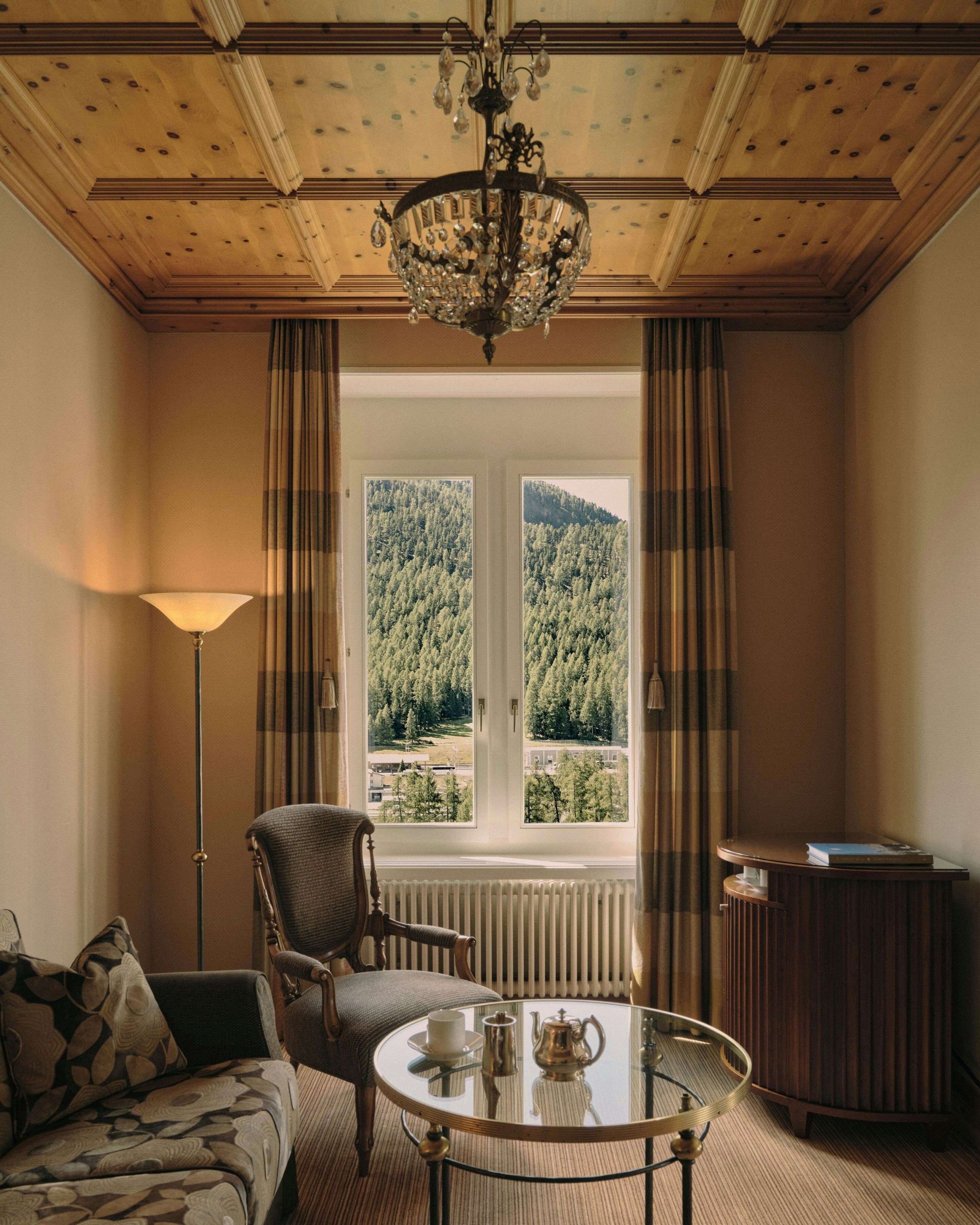 Grand Hotel Kronenhof 36/50