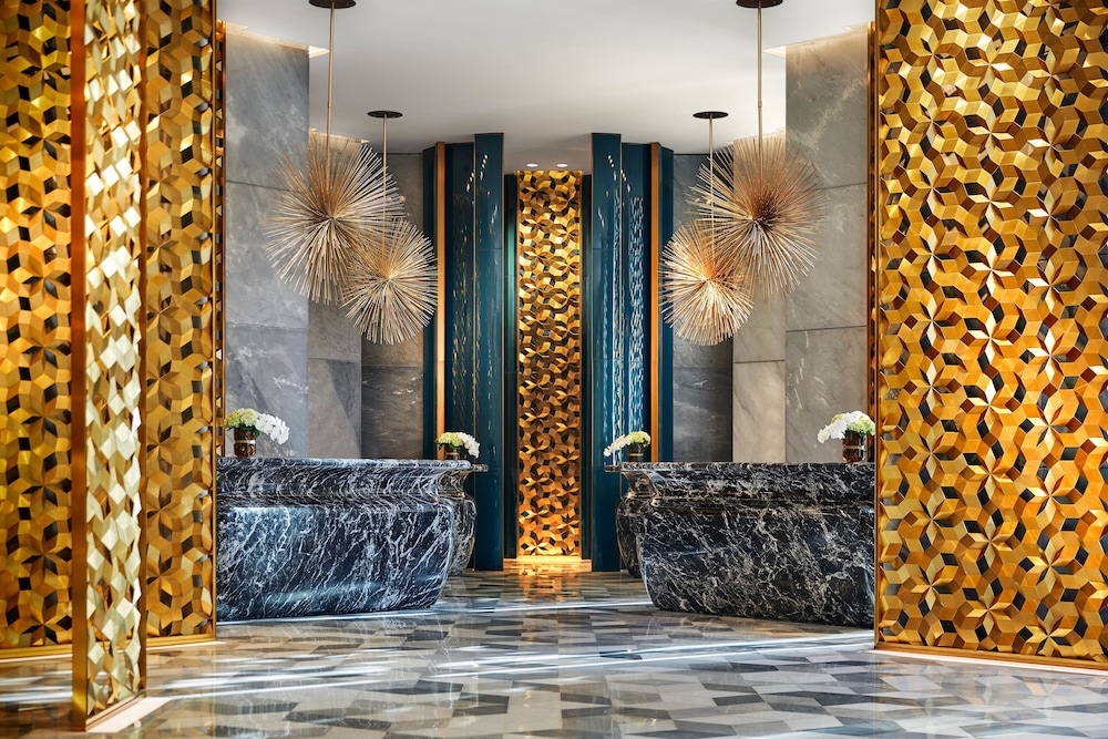FIVE Palm Jumeirah Hotel 5/50