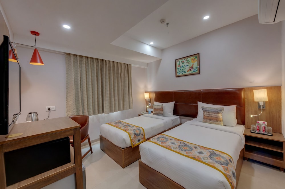 The Beacon Hotel Vadodara 12/30