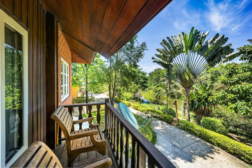 Vana Varin Resort Hua Hin 3/65