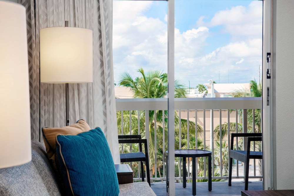 Courtyard By Marriott Miami Aventura Mall 35/50