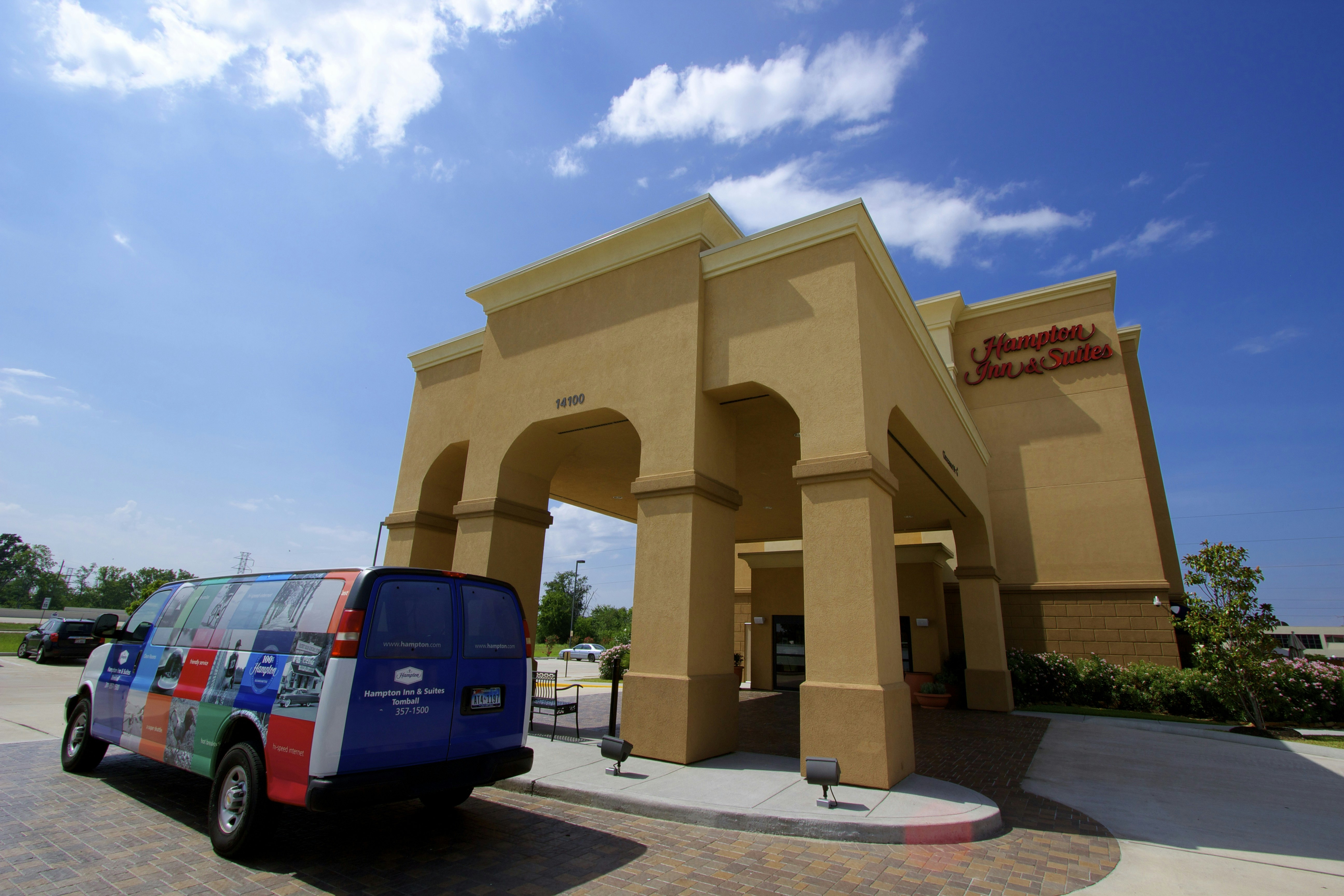 Hampton Inn & Suites Tomball Houston NW 83/86