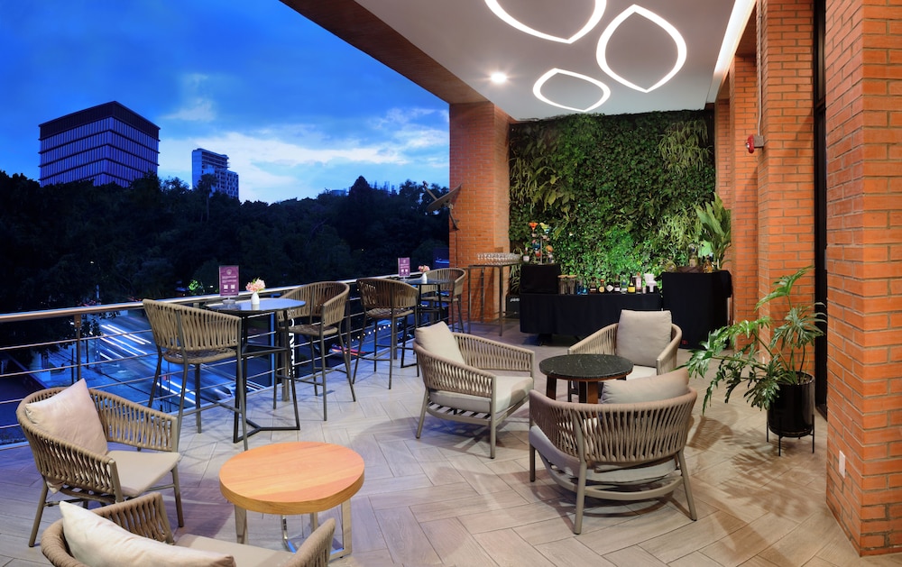 Hotel Guadalajara Country Club by HNF 37/49