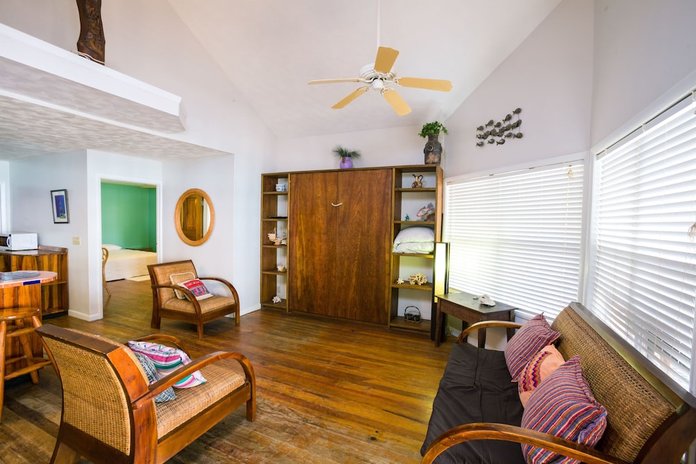 Bananarama Dive and Beach Resort 32/47