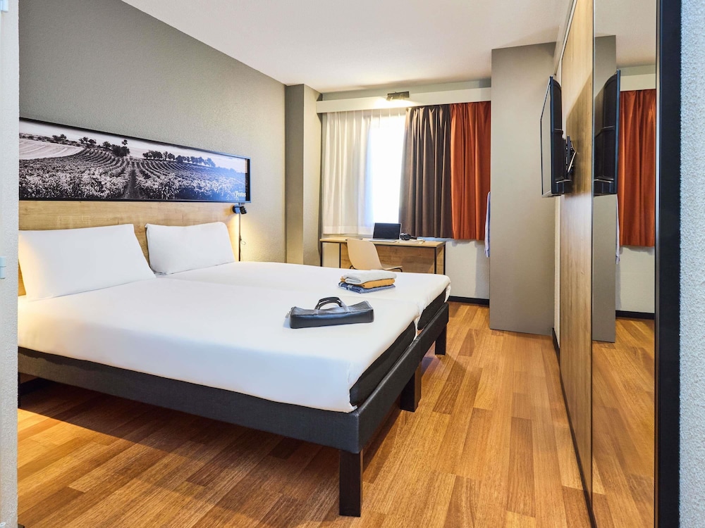 Ibis Valladolid 13/50