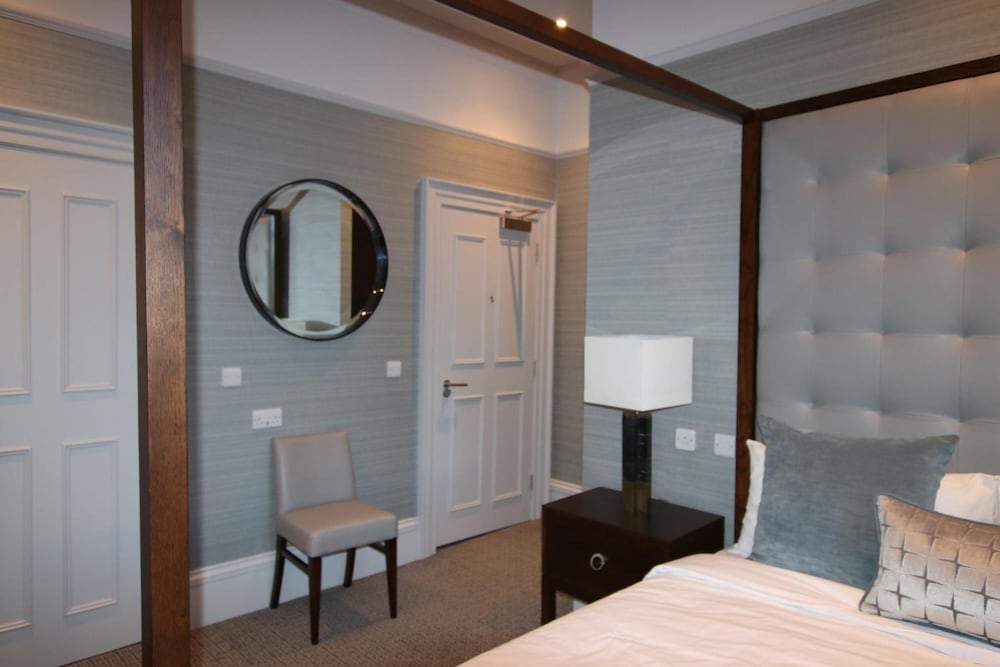 Castlecary House Hotel 23/37