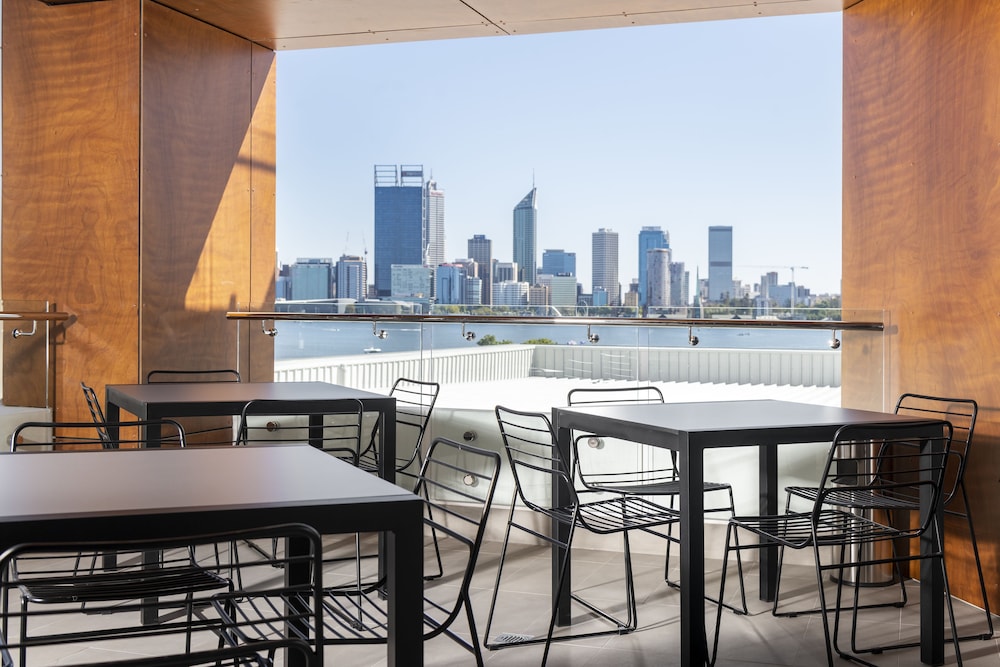 Quest South Perth Foreshore 5/56