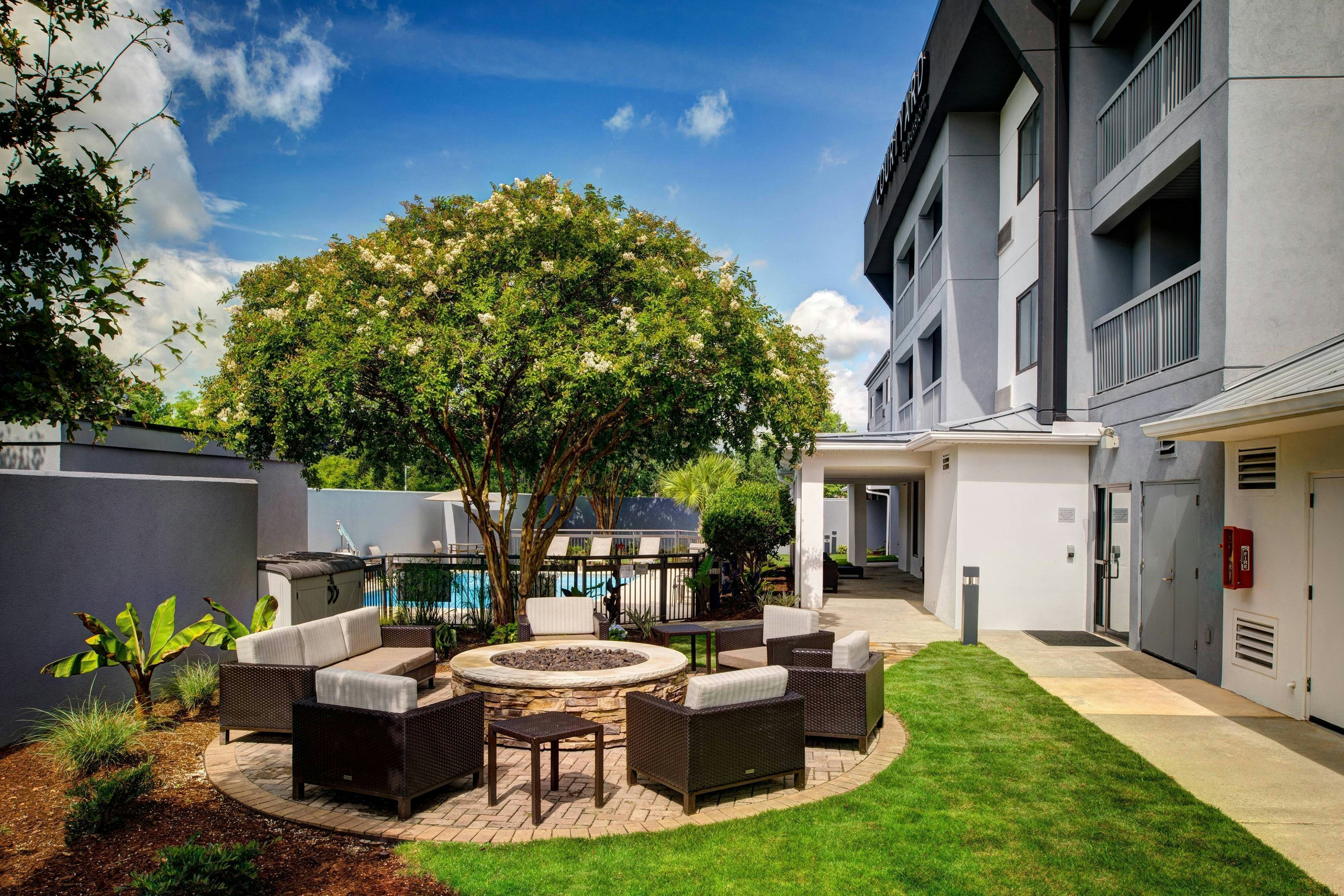 Courtyard By Marriott Columbia Northeast/Fort Jackson Area 22/24