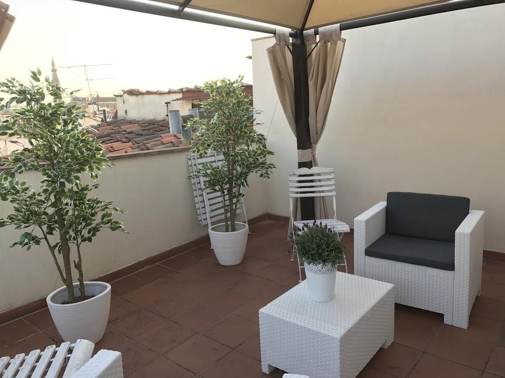 Puccini Apartments 28/50