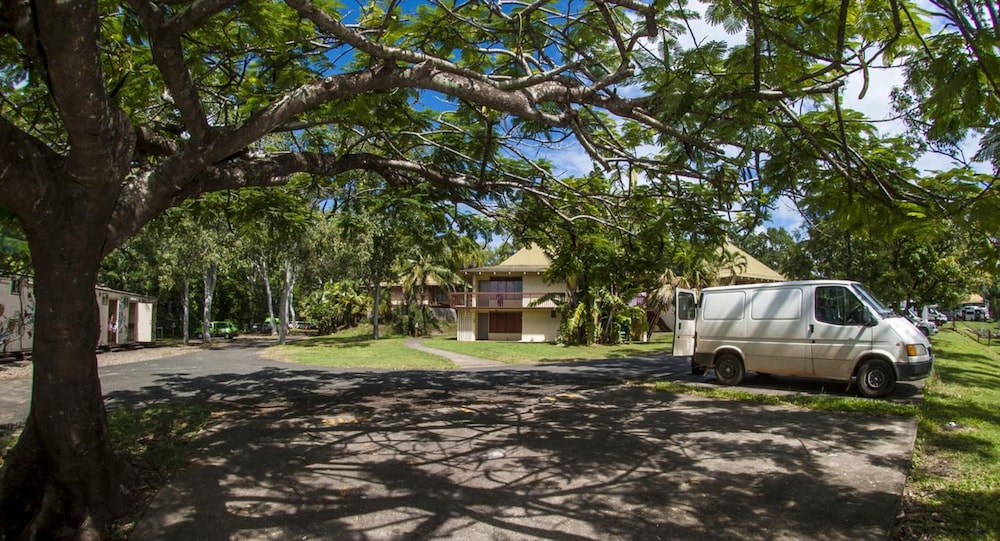 Nomads Airlie Beach - Adults Only 6/66