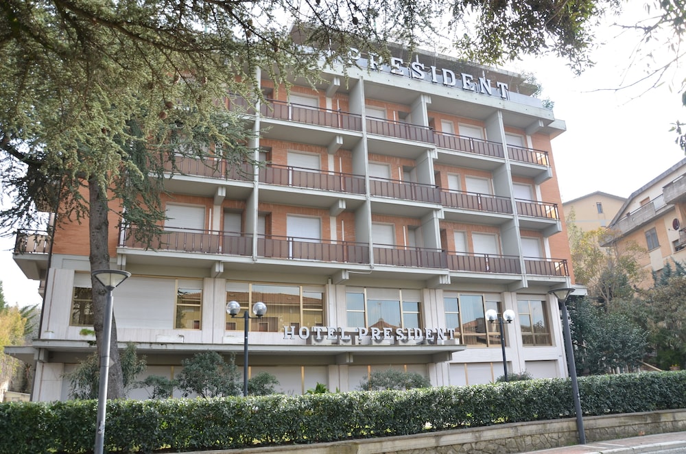 Hotel President 1/43