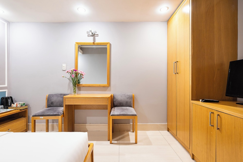 Lucky Star Hotel Nguyen Trai 40/55