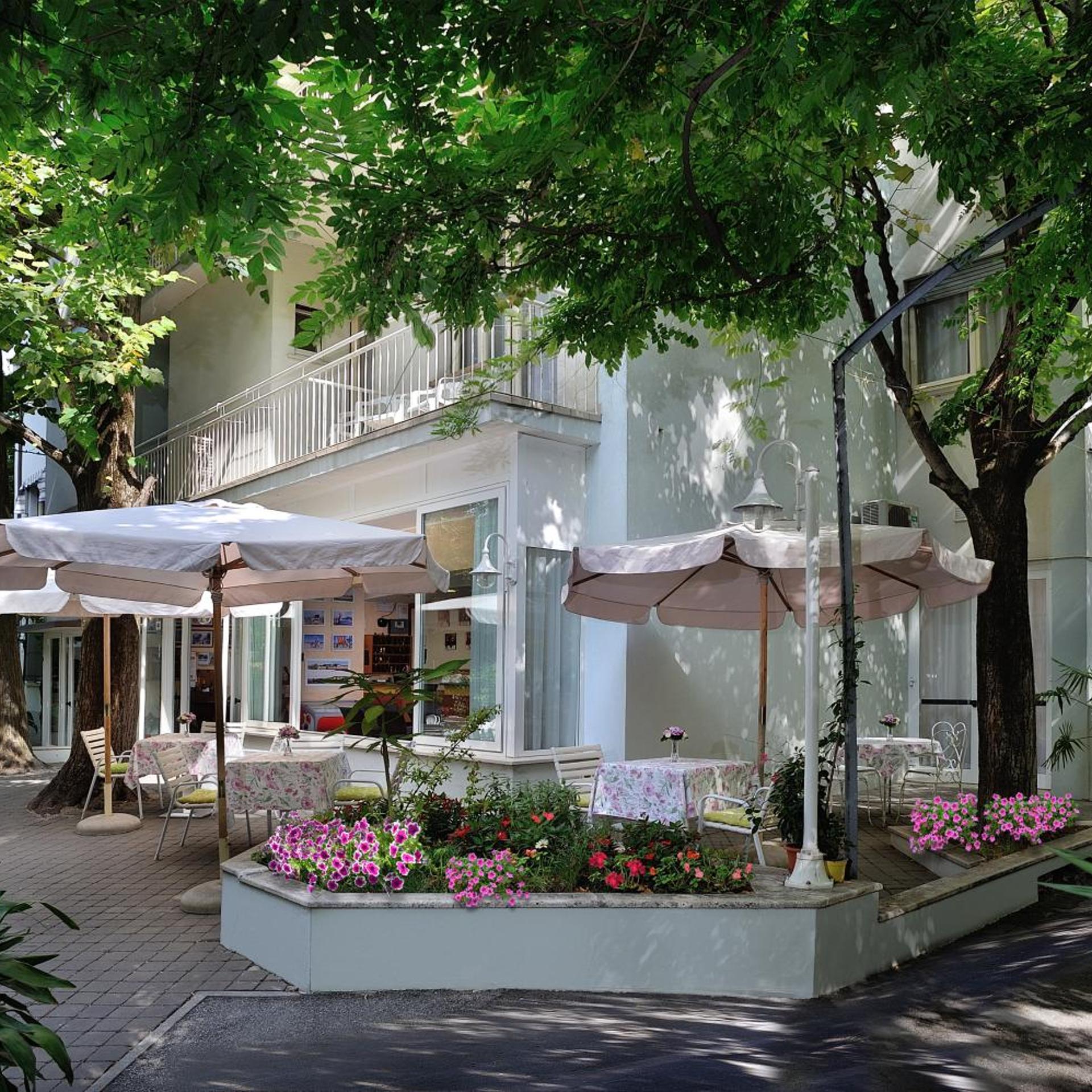 Hotel Capri 1/50