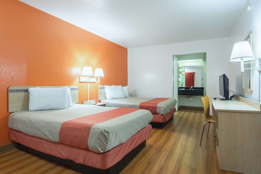 Motel6 Gainesville, GA 34/65