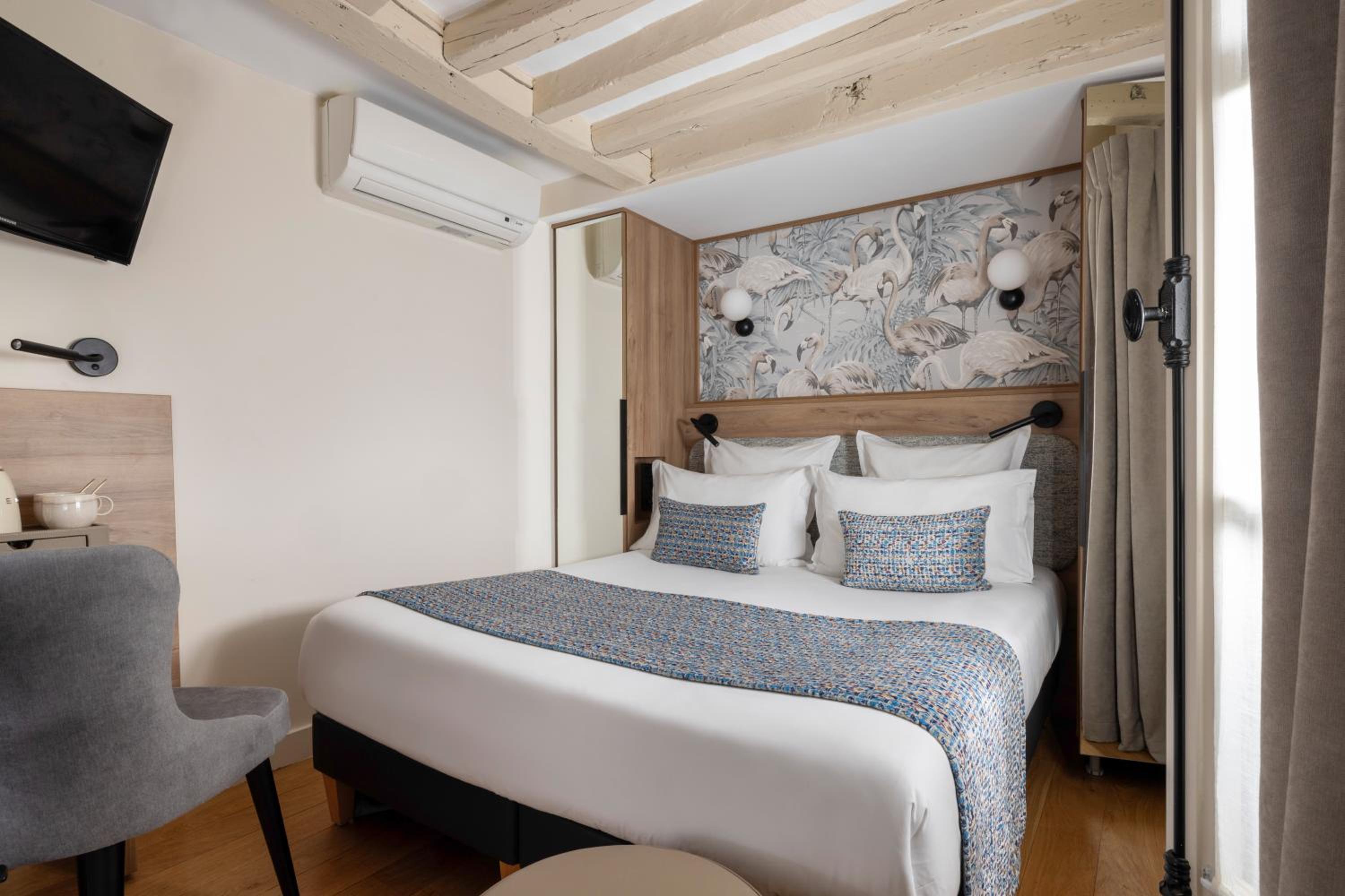 STANDARD, DOUBLE BED
