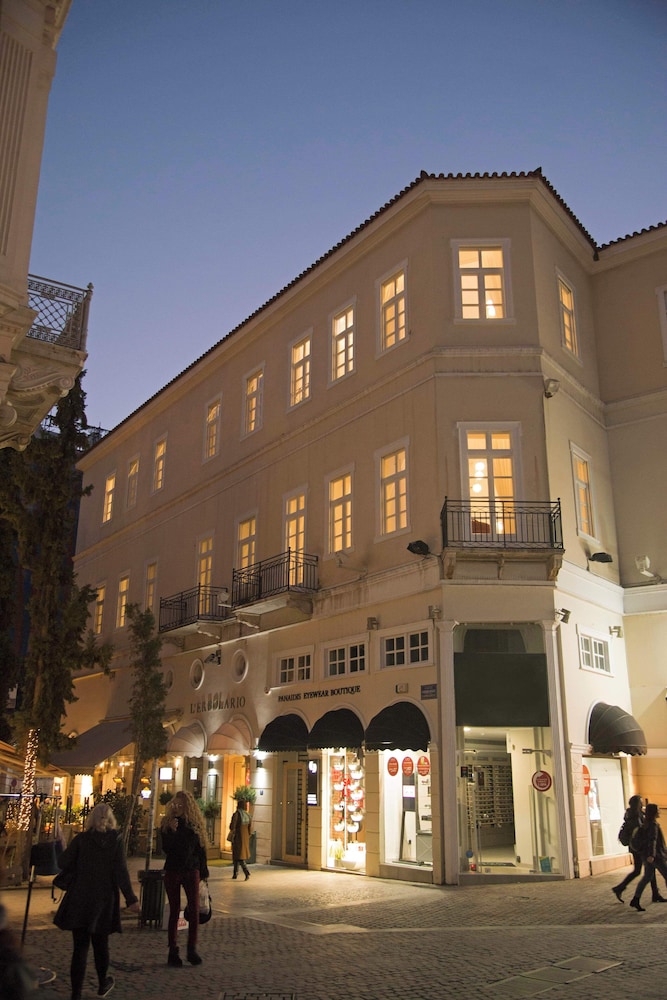 Four Streets Athens 2/48