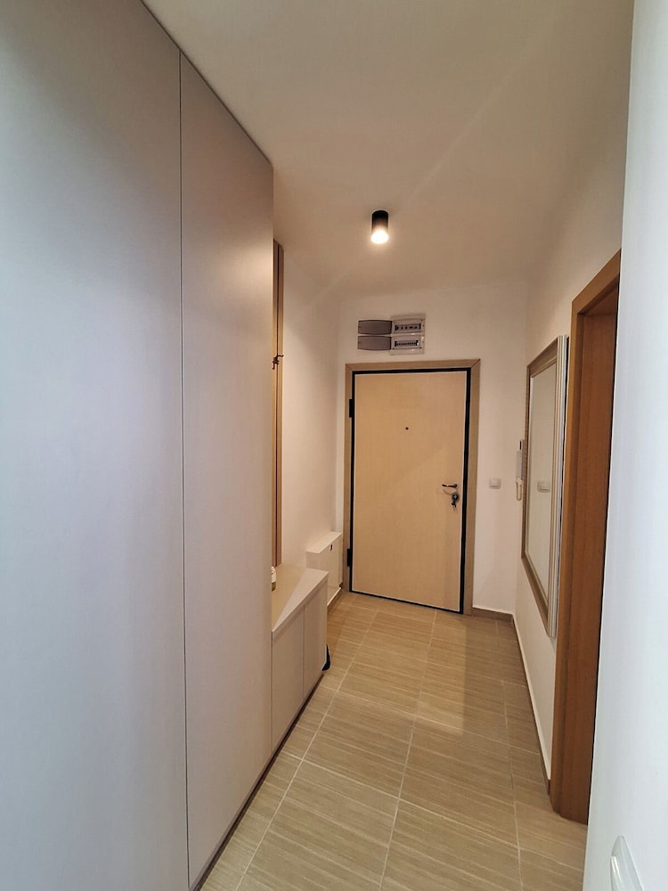 Apartments Mladost 1A-554 25/50