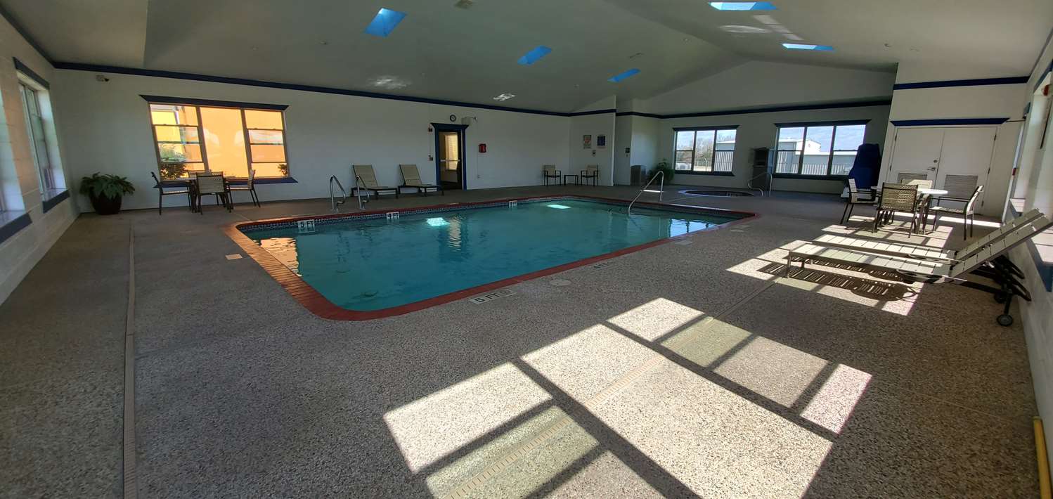 Best Western Executive Inn and Suites 16/29