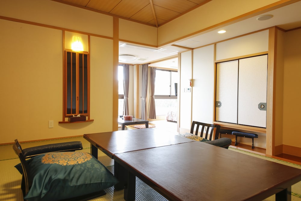 Resort Hills Toyohama SORA no KAZE 53/63