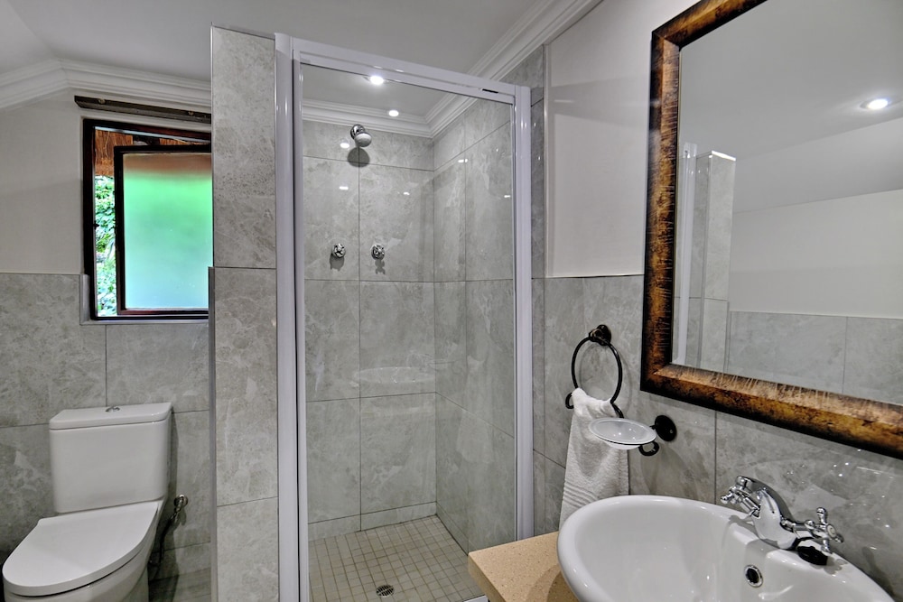 Black Eagle Boutique Hotel And Conferences 47/50