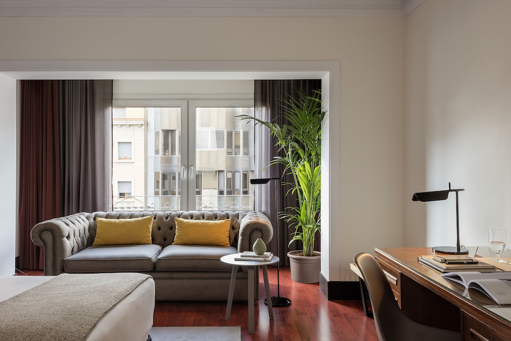 Alexandra Barcelona Hotel Curio Collection By Hilton 57/90