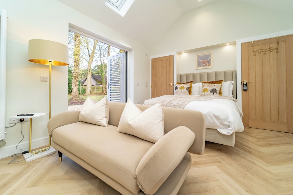LUXURY, CHALET, DOUBLE BED, SOFA