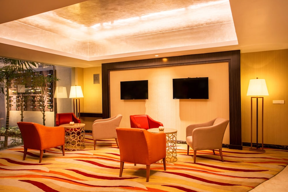 Ellaa Hotel 51/58