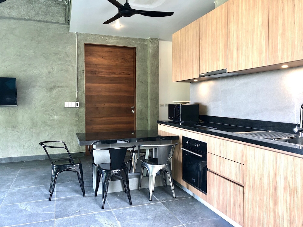 Baan Saint Tropez Villas Kata Beach 70/82