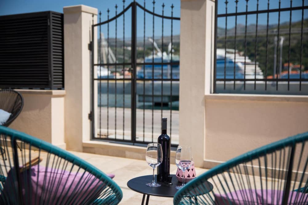 Bova Luxury Rooms 22/36