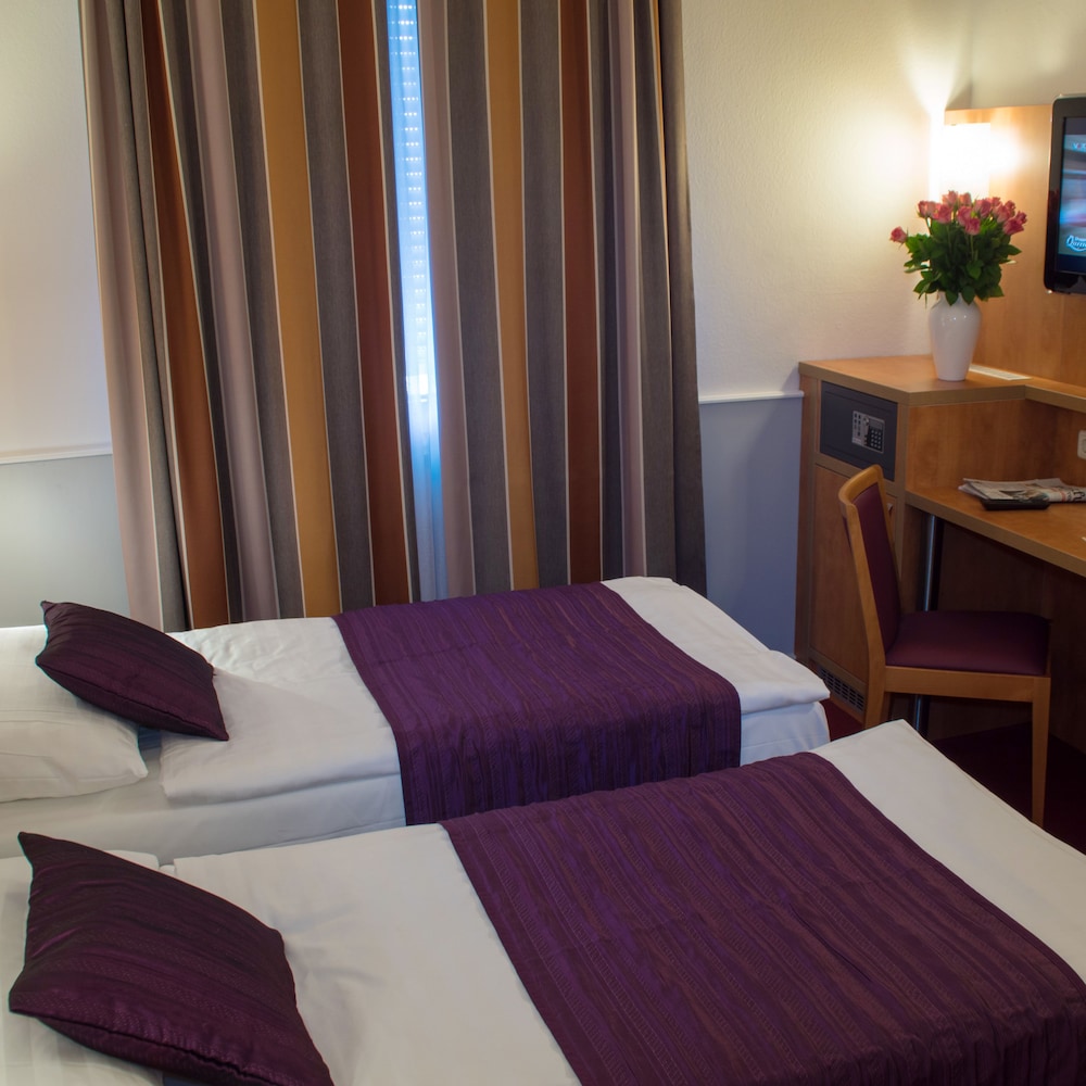 Hotel Niederrad 11/29