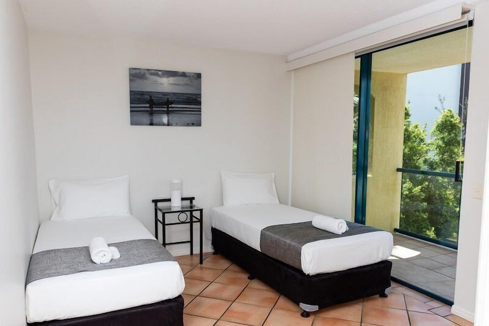 2 Bedrooms, Executive, Queen and Twin Beds, Water Front, Accessible، LA PROMENADE 3/6