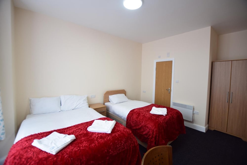 Woodlands Lodge Ilford 20/50