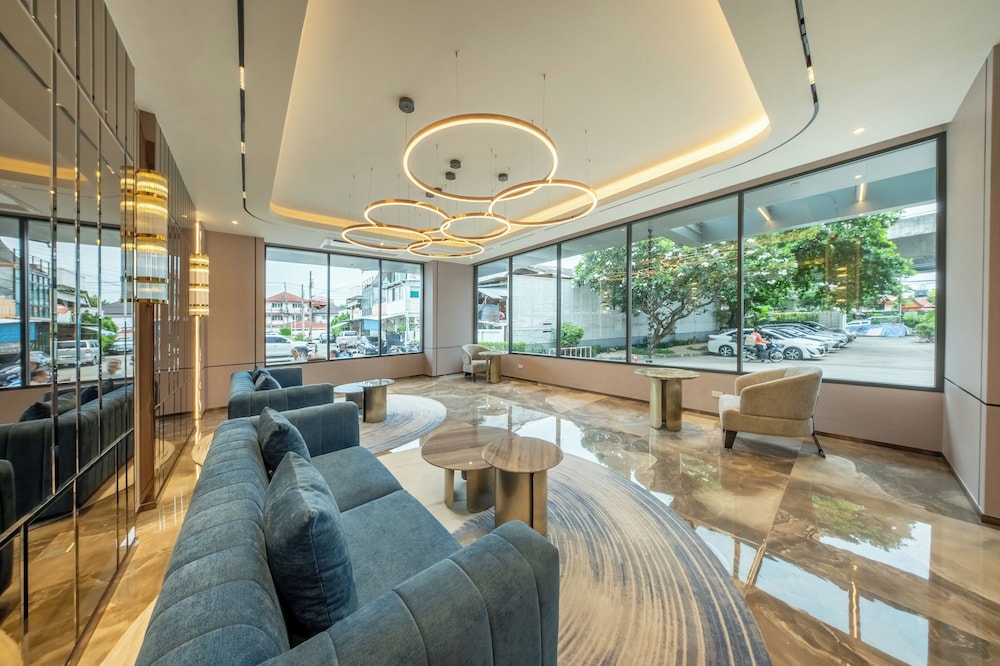 The Legacy Hotel 23/50