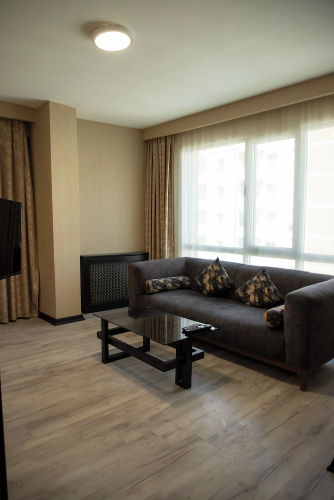 Hera Suit Atasehir 36/47