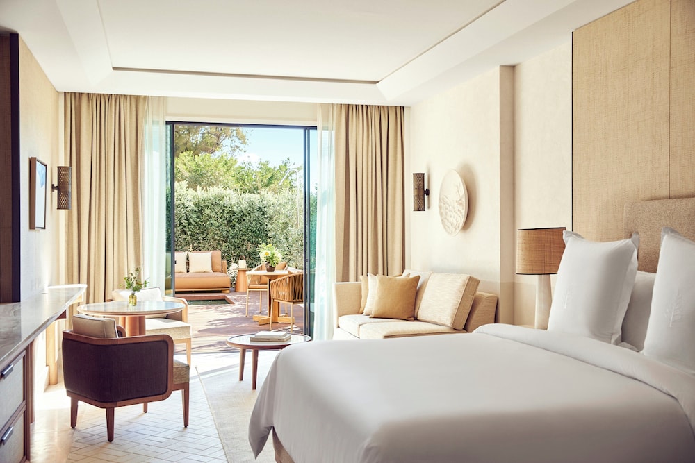 DELUXE, KING BED, GARDEN VIEW, PLUNGE POOL