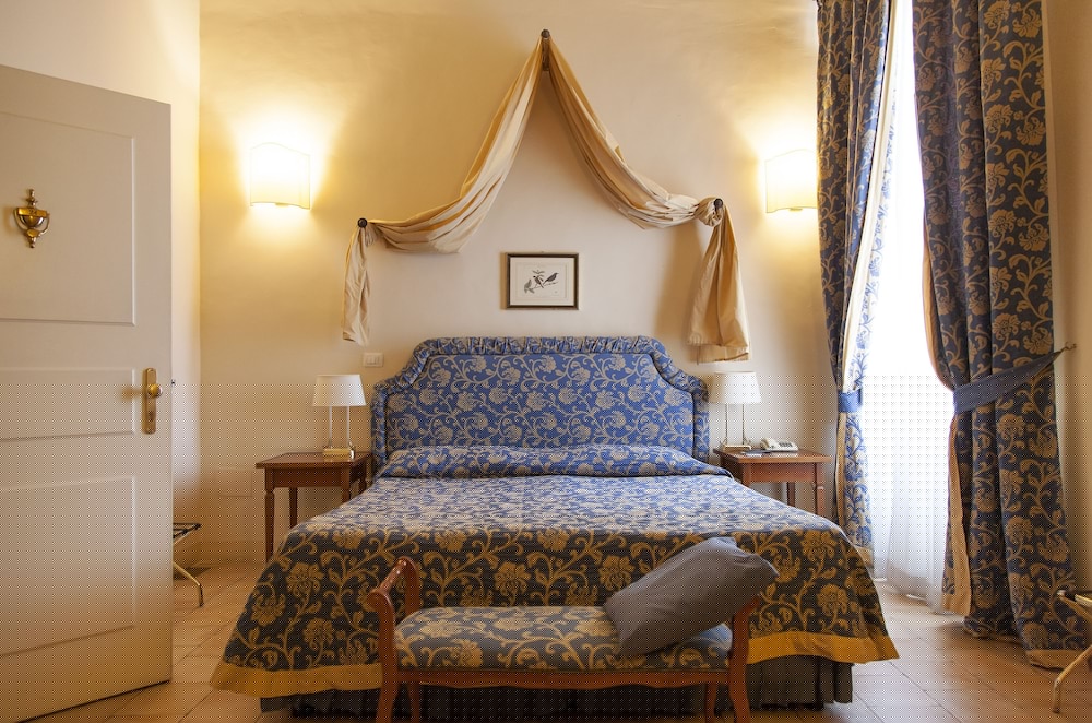 Palazzo Guiderocchi 15/48