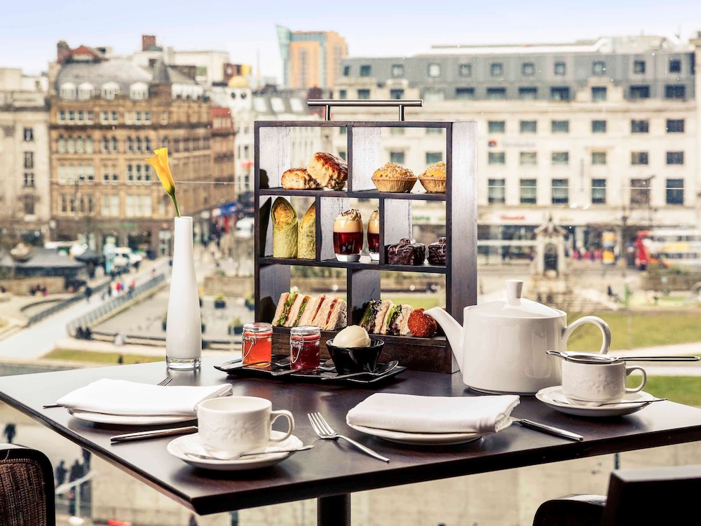 Mercure Manchester Piccadilly 52/70