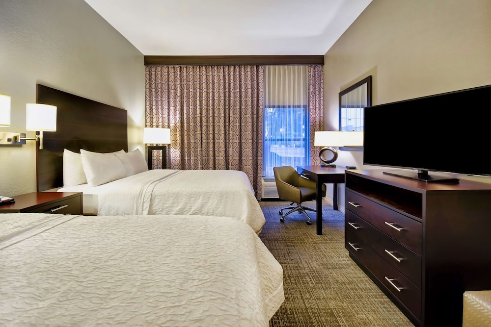 Hampton Inn Starkville Mississippi State University 15/31