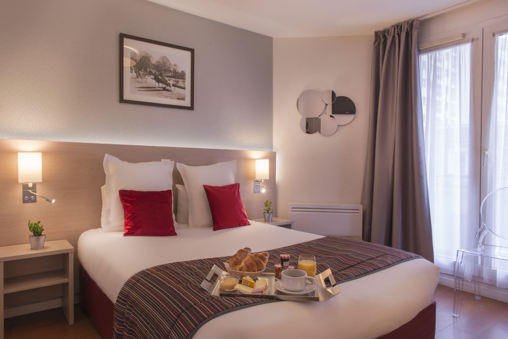 Diese Hotel Bastille 18/50