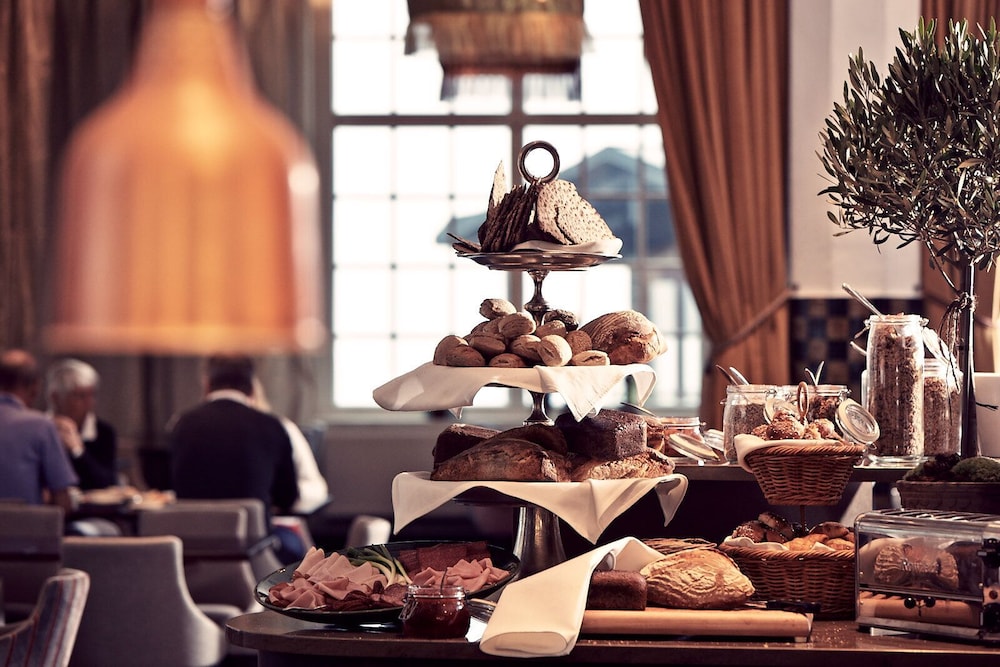 Naas Fabriker Hotell Och Restaurang 20/50