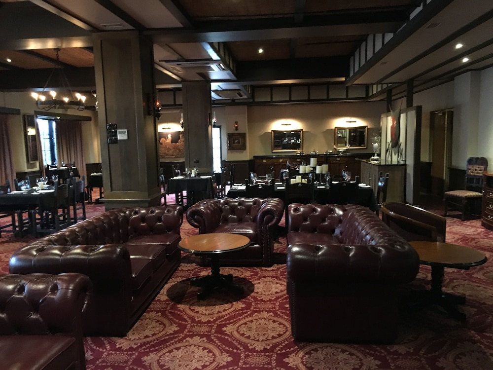 ALBURY MANOR HOUSE 46/66