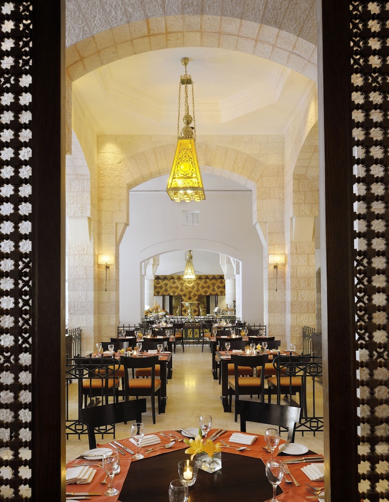 MOVENPICK RESORT PETRA 58/77